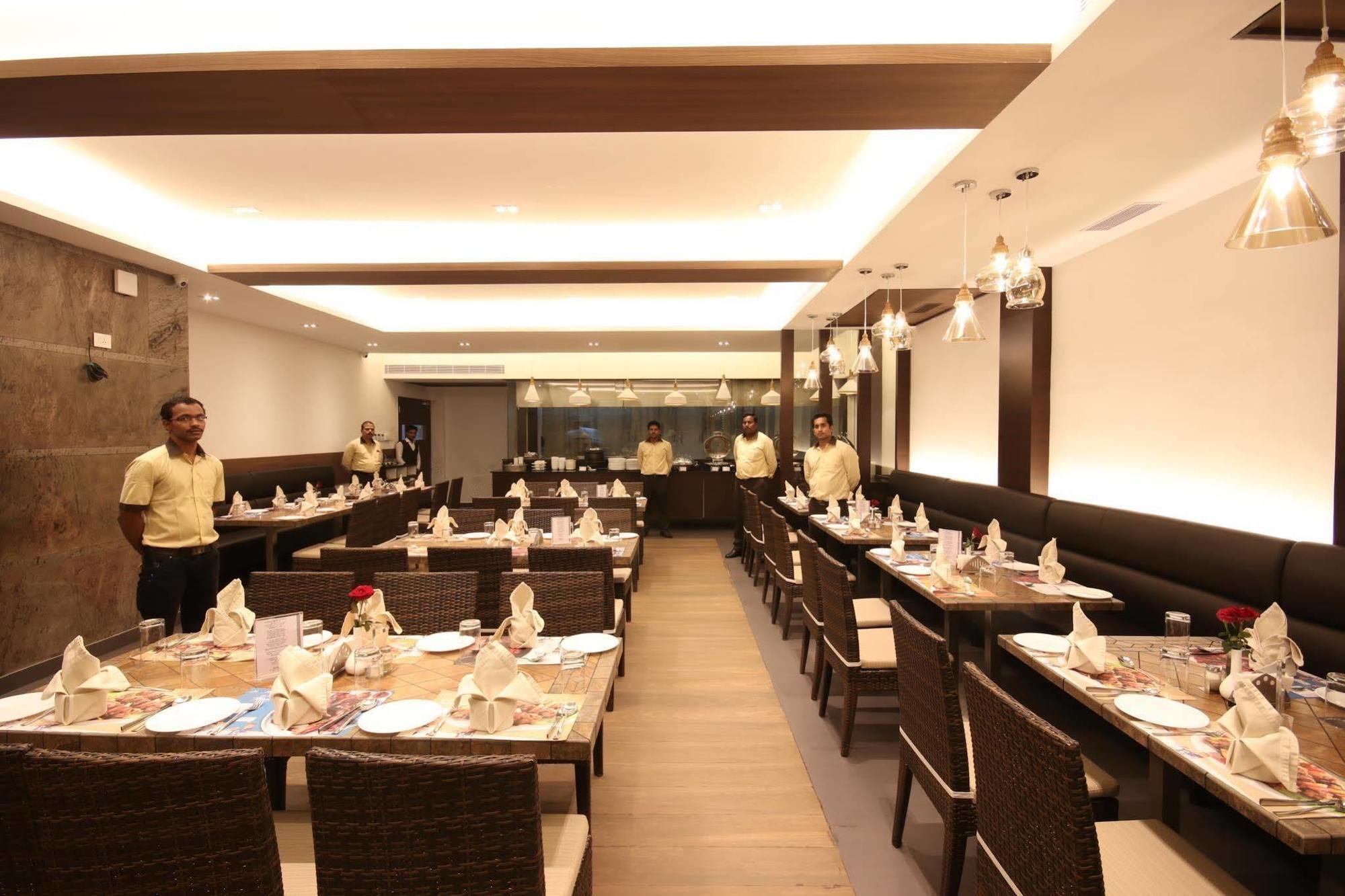 卡纳嘉年华酒店 韦洛尔 外观 照片